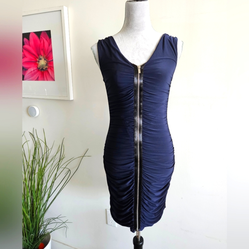 CACHE V-Dress